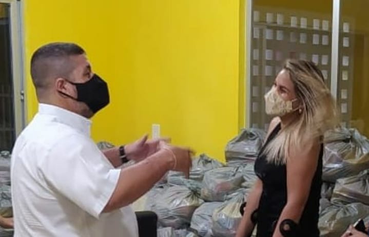 Entrega do kit Alimentação Escolar